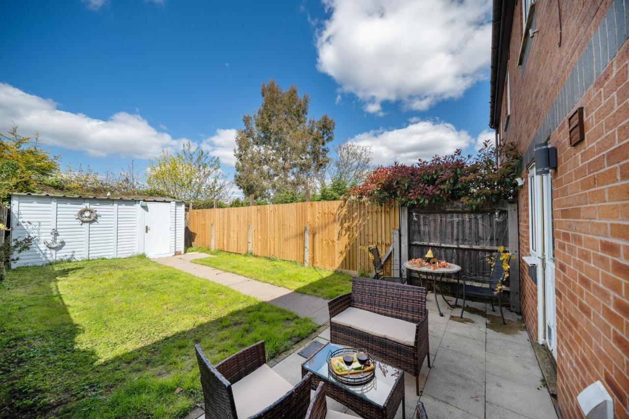 Stylish 3 Bed House, Large Garden, Parking, Wifi - Esho Stays Ковентрі Екстер'єр фото
